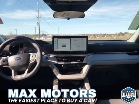 New 2026 Ford Explorer Active w/ Active Comfort Package image 17