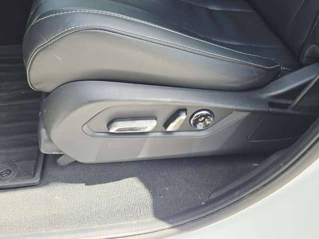 Used 2022 Acura MDX w/ Technology Package AWD/4WD image 38
