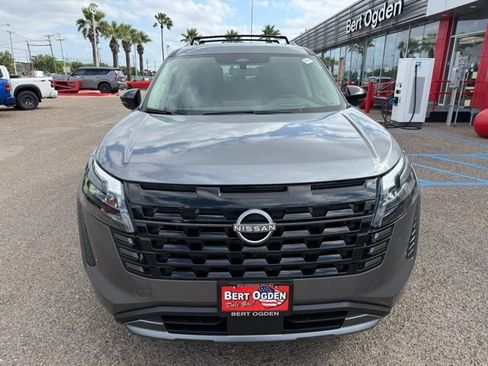 New 2026 Nissan Pathfinder Platinum w/ Cargo Package AWD/4WD image 2