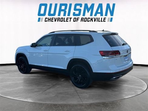 Used 2022 Volkswagen Atlas SE w/ Panoramic Sunroof Package image 4