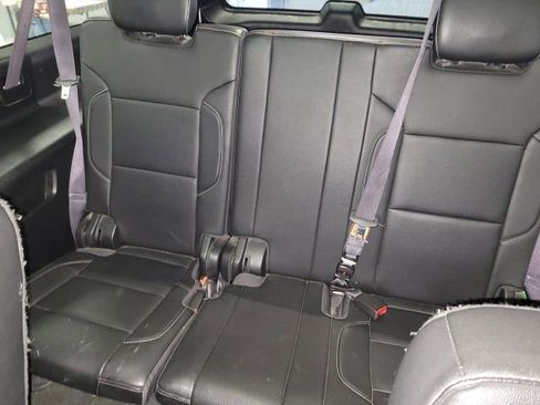 Used 2016 Chevrolet Suburban LT w/ LT Signature Package image 10