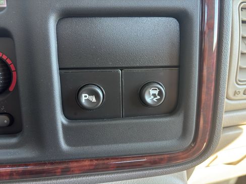 Used 2005 Cadillac Escalade EXT AWD/4WD image 22