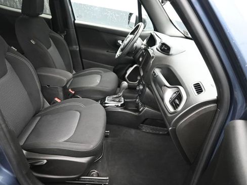 Used 2021 Jeep Renegade Latitude image 8