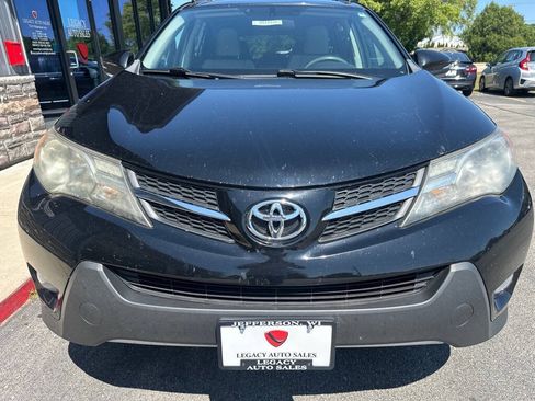 Used 2015 Toyota RAV4 XLE AWD/4WD image 4
