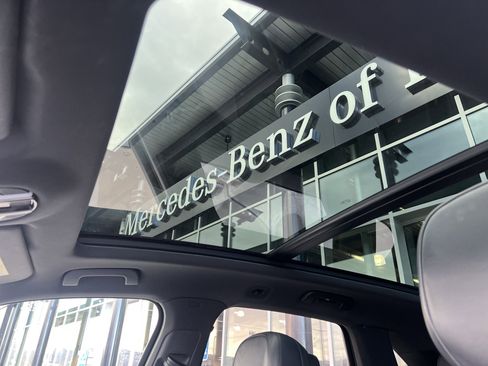 Used 2023 Porsche Cayenne image 30