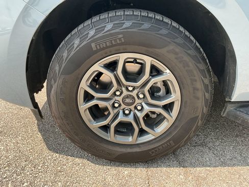 Used 2025 Ford Expedition Active RWD image 9