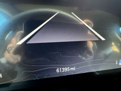 Used 2023 Jeep Grand Cherokee Laredo image 30