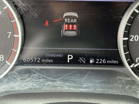 Used 2024 Nissan Rogue SV FWD image 13