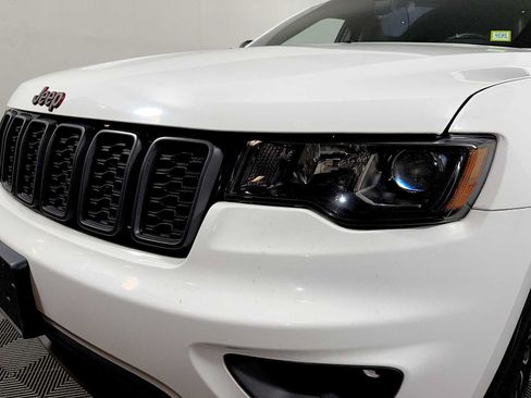 Used 2021 Jeep Grand Cherokee Trailhawk AWD/4WD image 26