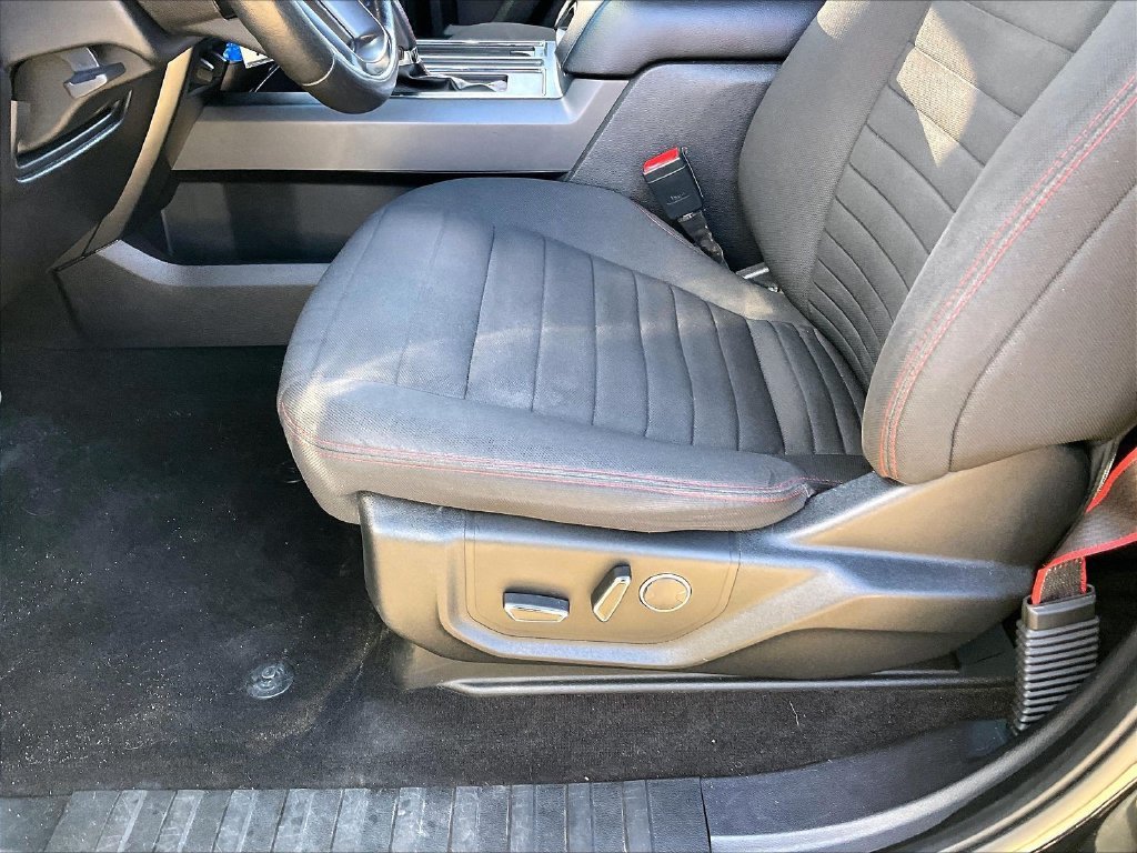 Used 2018 Ford F150 XLT w/ Equipment Group 302A Luxury AWD/4WD image 35