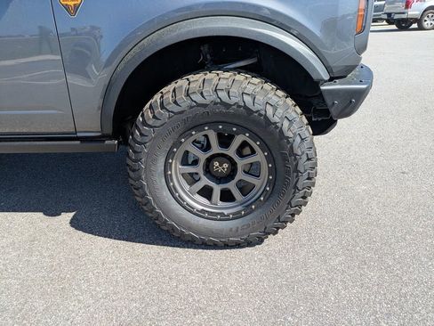 New 2025 Ford Bronco Badlands image 11