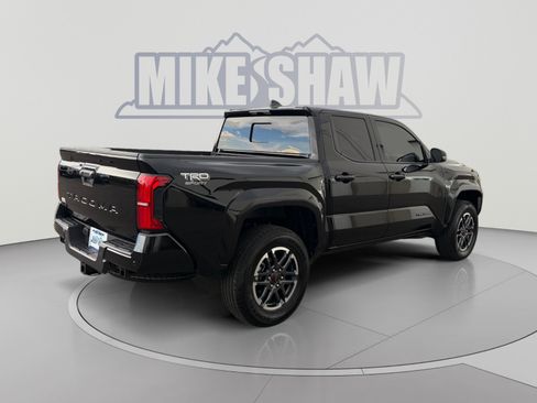 Used 2025 Toyota Tacoma TRD Sport w/ TRD Sport Upgrade Package AWD/4WD image 5