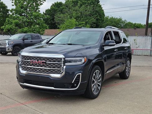 Used 2021 GMC Acadia Denali w/ Denali Technology Package image 3