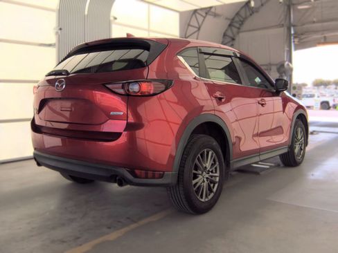 Used 2017 MAZDA CX-5 Touring FWD image 2