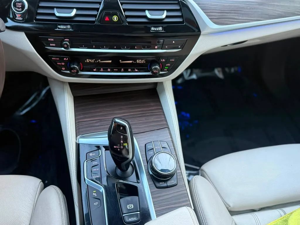 Used 2017 BMW 530i RWD image 34