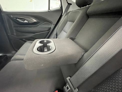 Used 2022 GMC Terrain SLE w/ Driver Convenience Package AWD/4WD image 11