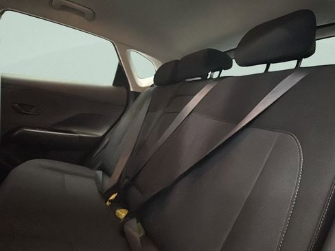 Certified 2025 Hyundai Kona SE image 11