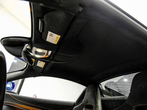 Used 2026 McLaren 750S Spider RWD image 40