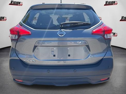 Used 2020 Nissan Kicks S FWD image 6