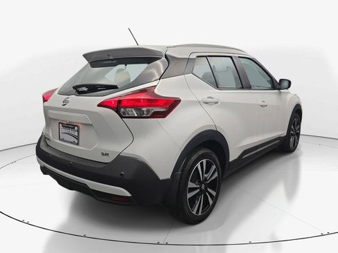 Used 2020 Nissan Kicks SR FWD image 8
