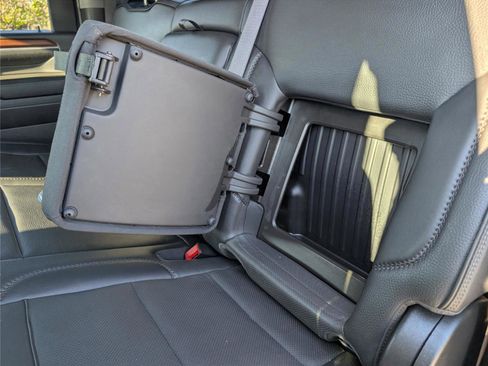 Used 2024 GMC Sierra 3500 Denali w/ Denali Reserve Package image 36