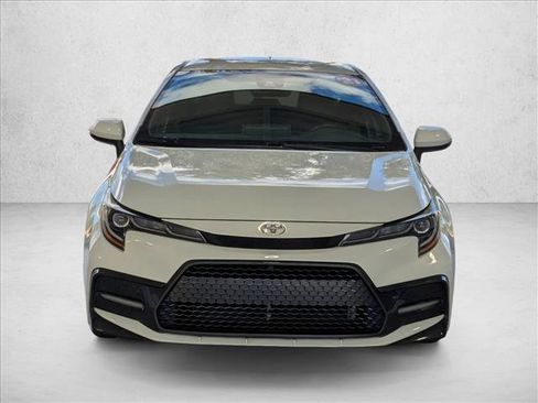 Used 2021 Toyota Corolla SE image 2