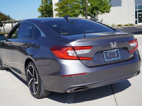 Used 2018 Honda Accord Sport image 12