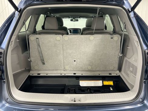 Used 2015 Toyota Highlander Limited image 24