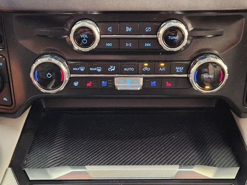 Used 2024 Ford F250 Limited w/ FX4 Off-Road Package AWD/4WD image 17