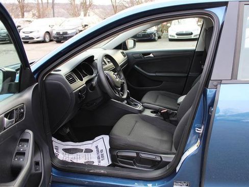 Used 2015 Volkswagen Jetta S image 10