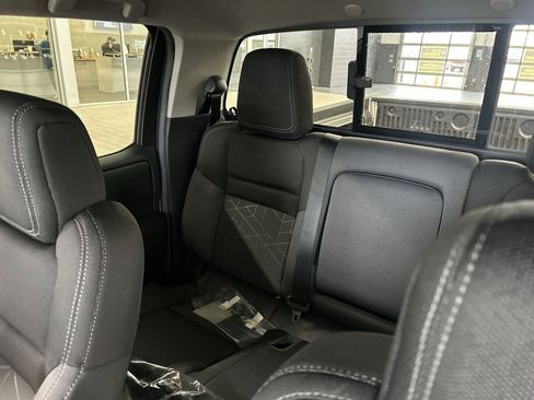 New 2026 Nissan Frontier SV w/ SV Convenience Package image 5