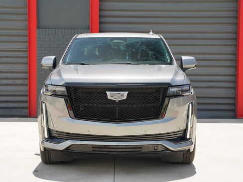 Used 2022 Cadillac Escalade ESV Sport Platinum w/ LPO, ONYX Package AWD/4WD image 6