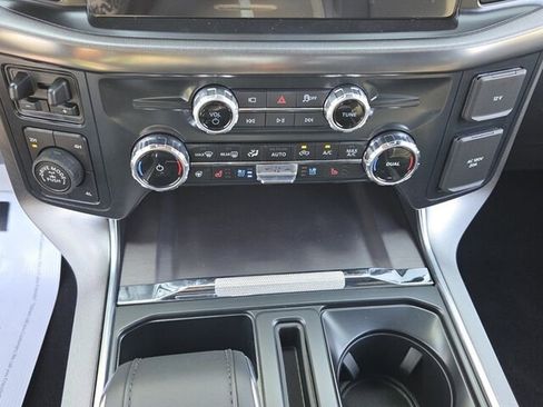 New 2025 Ford F150 Platinum w/ FX4 Off-Road Package AWD/4WD image 21