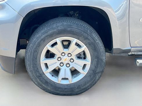 Used 2022 Chevrolet Colorado LT w/ LT Convenience Package AWD/4WD image 30