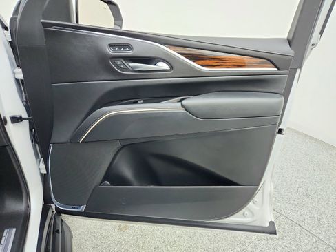 Used 2023 Cadillac Escalade Premium Luxury w/ LPO, Radiant Package image 31