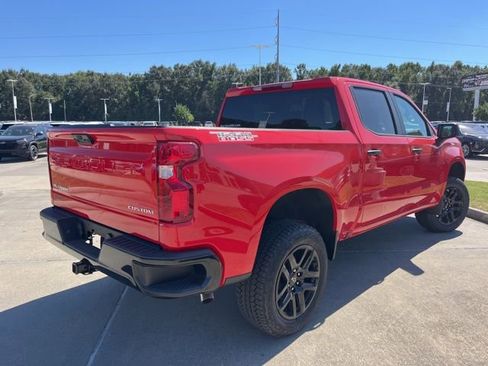 New 2026 Chevrolet Silverado 1500 Custom Trail Boss w/ Turbomax Blackout Package AWD/4WD image 12