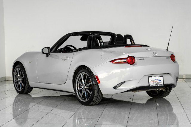Used 2016 MAZDA MX-5 Miata Grand Touring RWD image 11