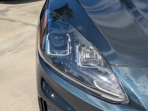 Used 2022 Ford Escape SE w/ Cold Weather Package image 10