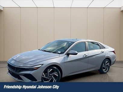 Used 2025 Hyundai Elantra SEL