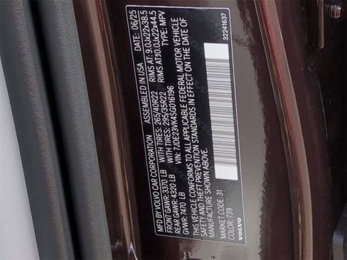 New 2025 Volvo EX90 Plus image 36