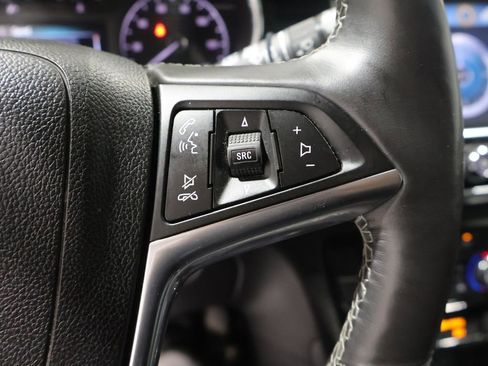 Used 2018 Buick Encore Essence AWD/4WD image 34