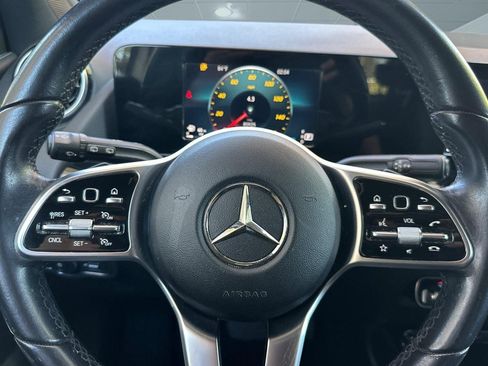 Used 2021 Mercedes-Benz GLA 250 image 10