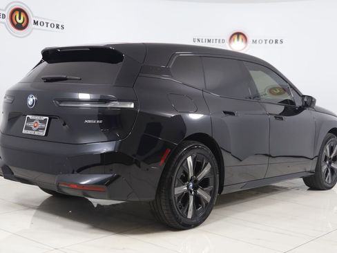 Used 2024 BMW iX xDrive50 w/ Premium Package AWD/4WD image 3