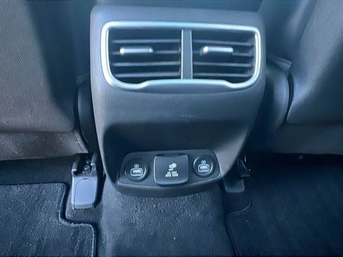 Used 2023 Hyundai Santa Fe Calligraphy image 22