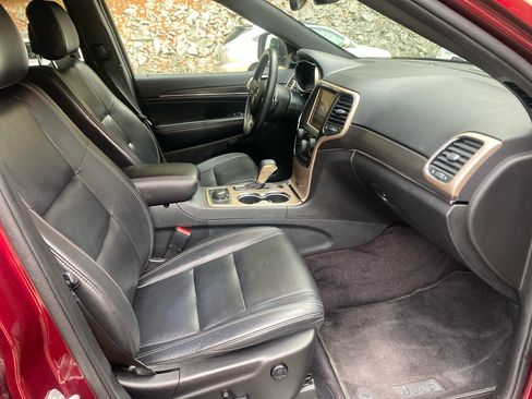 Used 2017 Jeep Grand Cherokee Limited image 7