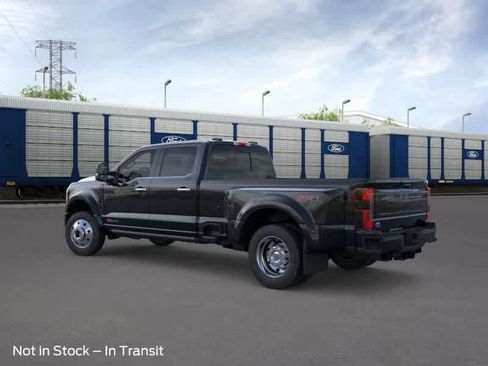 New 2026 Ford F450 Platinum w/ FX4 Off-Road Package image 4