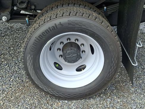 New 2026 Ford F550 4x4 Regular Cab Super Duty image 5