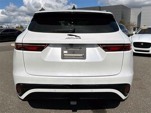 New 2025 Jaguar F-PACE R-Dynamic S image 4