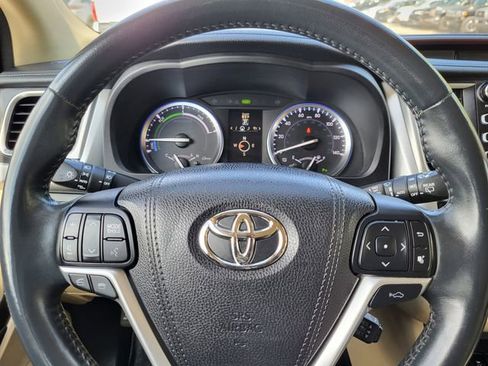 Used 2016 Toyota Highlander Limited Platinum AWD/4WD image 15