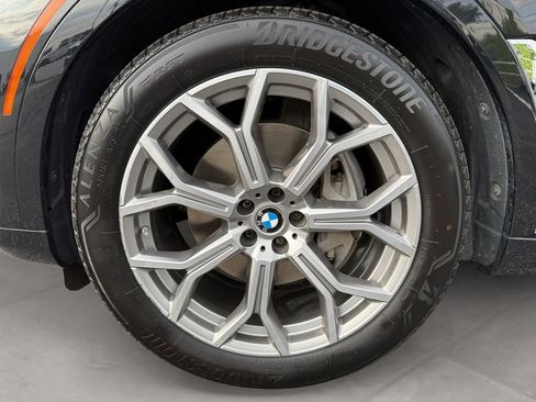 Used 2019 BMW X7 xDrive40i w/ Premium Package AWD/4WD image 14
